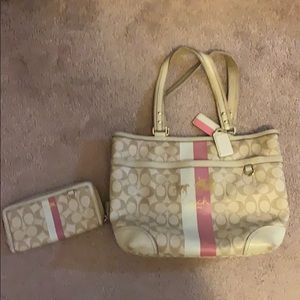 Coach purse/wallet